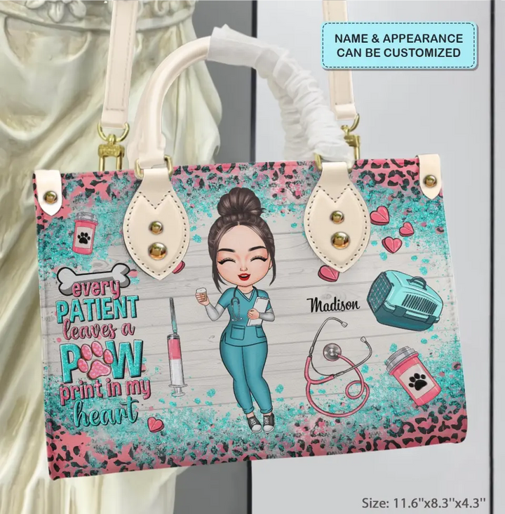 Personalized Leather Bag - Birthday Gift For Vet Tech - Every Patient Leaves A Paw Print In My Heart ARND005
