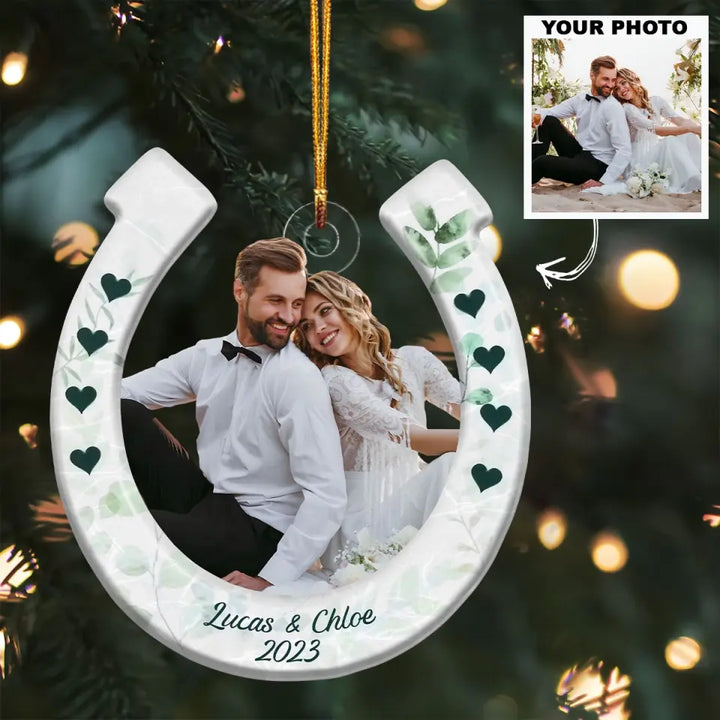 Good Luck Wedding Horseshoe - Personalized Custom Photo Mica Ornament - Wedding, Anniversary, Christmas Gift For Couple, Wife, Husband, Fammily Members AGCDM036