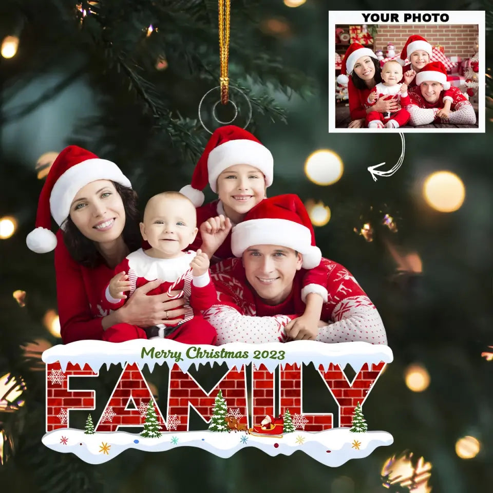 Family Merry Christmas 2023 - Personalized Custom Photo Mica Ornament - Christmas Gift For Family Members, Mom, Dad AGCDM038
