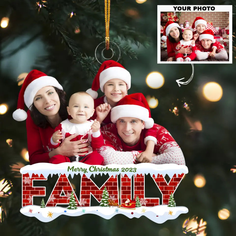 Family Merry Christmas 2023 - Personalized Custom Photo Mica Ornament - Christmas Gift For Family Members, Mom, Dad AGCDM038
