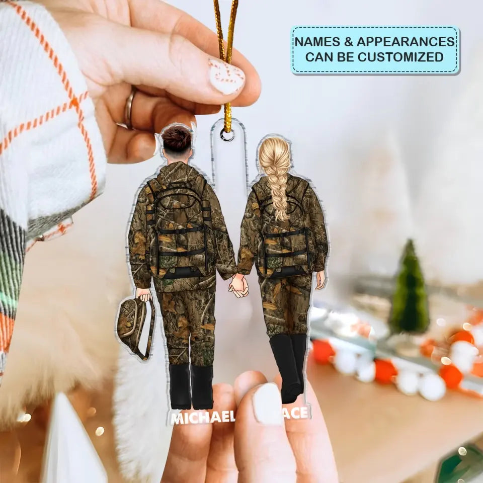 Hunting Couple - Personalized Custom Mica Ornament - Christmas Gift For Couple, Husband, Wife, Family Members CLA0HD019