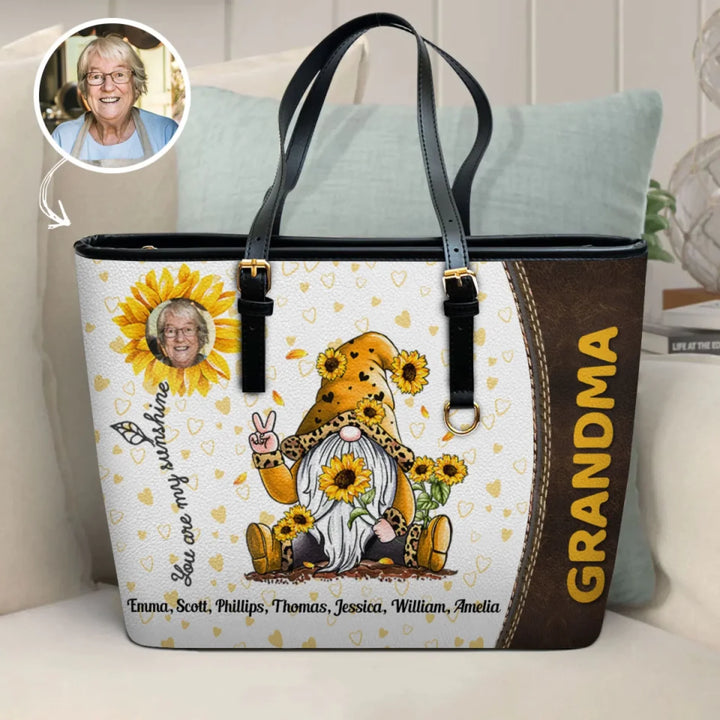 20240219_LEATHER-BUCKET-BAG_GRANDMA_YOU-ARE-MY-SUNSHINE_ARND0014_ADSG069-mk-2