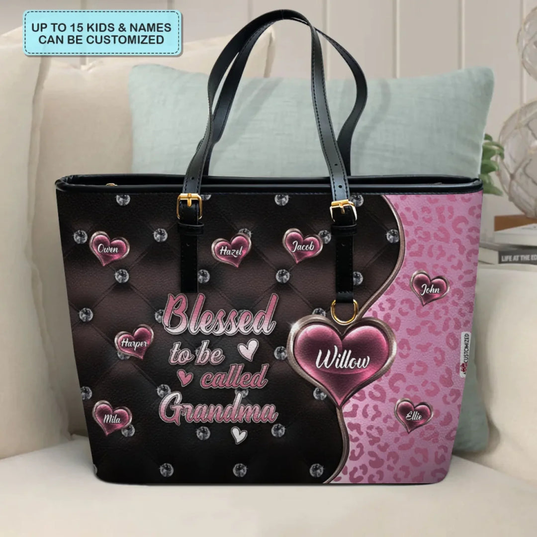 20230324_LEATHER BUCKET BAG_GRANDMA_BLESSED TO BE CALLED GRANDMA_ARND037_01_ADSG035_01