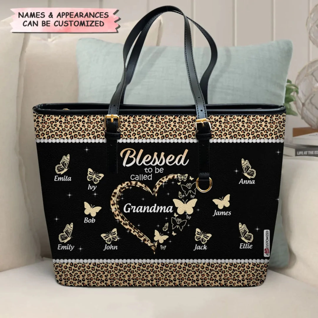20221226_LEATHER BUCKET BAG_GRANDMA_BLESSED TO BE CALLED GRANDMA_ARND037_04_ADSG010_01