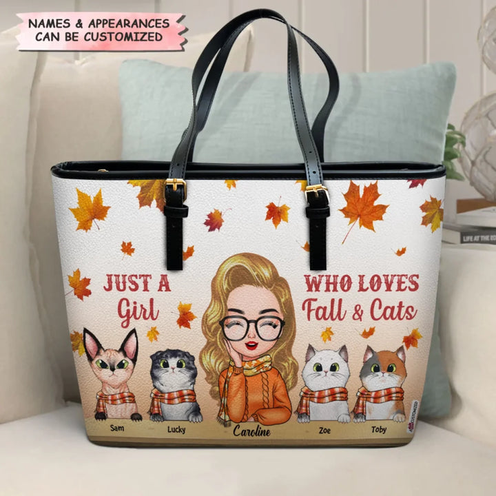 20220726_LEATHER BUCKET BAG_CAT_JUST A GIRL WHO LOVES FALL_ARND0014_02_ADSG010_01