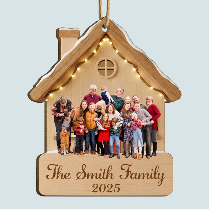 1111_Wood-Ornament_Family_ARND147_ADSG122_Mockup_8