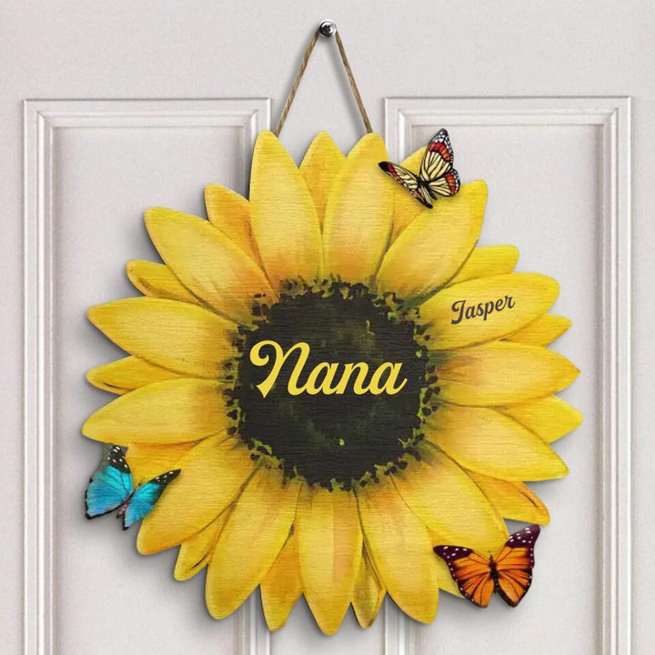 Personalized Door Sign - Gift For Grandma - Grandma's Flower ARND036