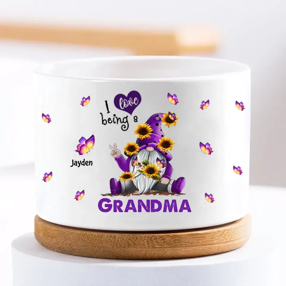 Personalized Plant Pot - Mother's Day, Birthday Gift For Mom, Grandma - I Love Being A Grandma ARND018