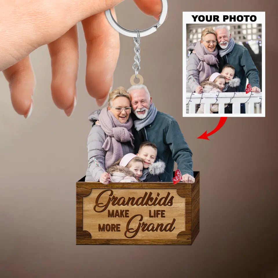 Personalized Custom Keychain - Mother's Day, Father's Day, Birthday Gift For Family Members, Husband, Wife, Grandpa, Grandma, Mom, Dad, Grandkid - Grandkids Make Life More Grand AGCKH019